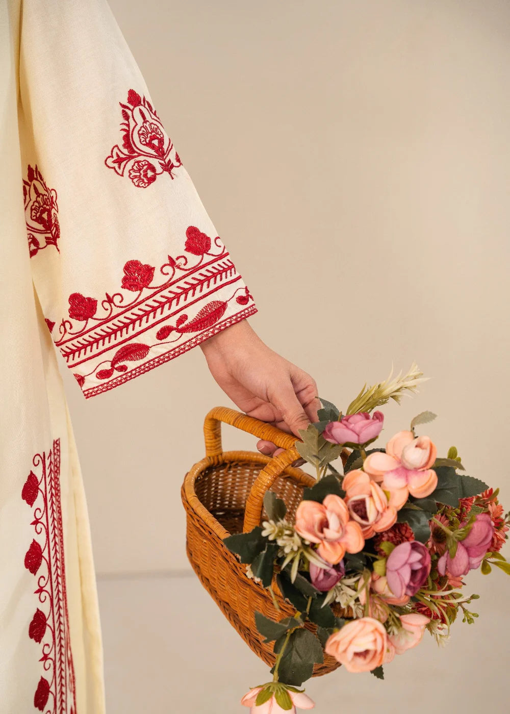 𝗟𝗔𝗔𝗟 𝗕𝗔𝗛𝗔𝗥 𝟯𝗣𝗖𝗦